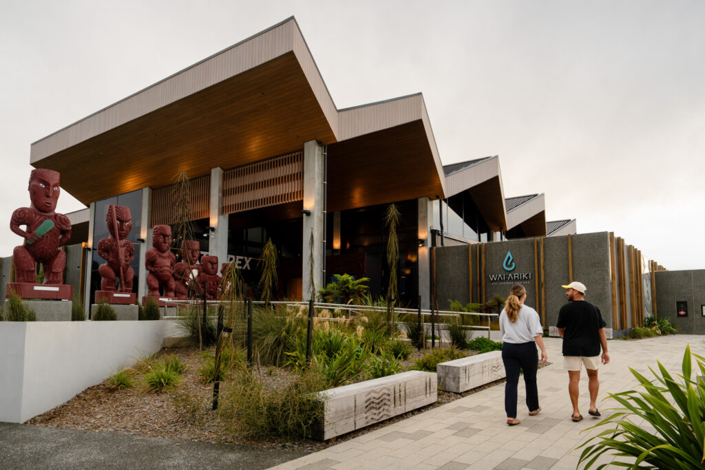 The six koromātua welcome manuhiri (guests) at the entrance, reflecting the whakapapa (ancestral connection), values and stories of Ngāti Whakaue.